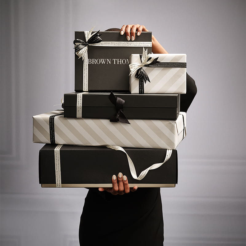 Gift wrap 2024 michael kors