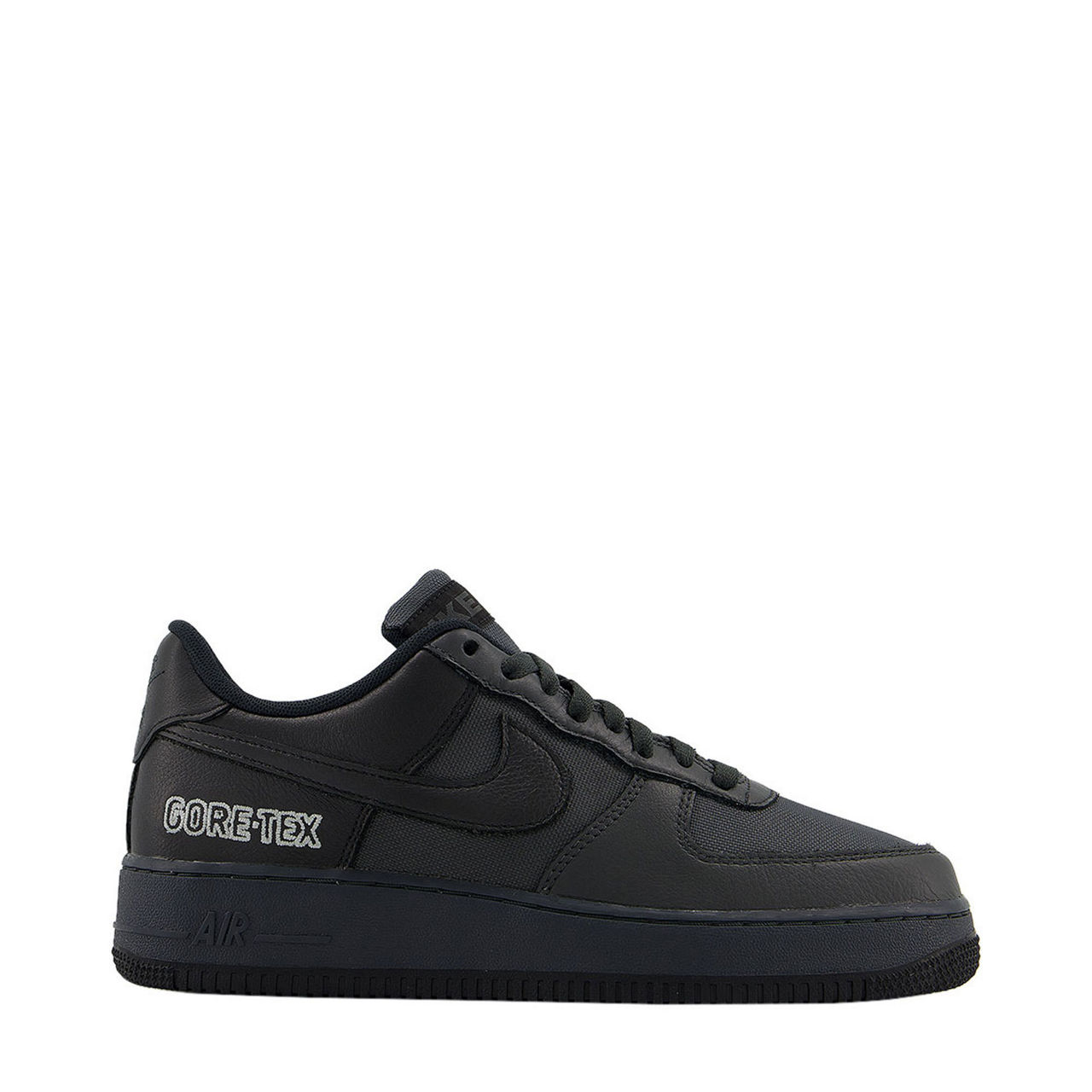 NIKE Air Force 1 Gore Tex Trainers