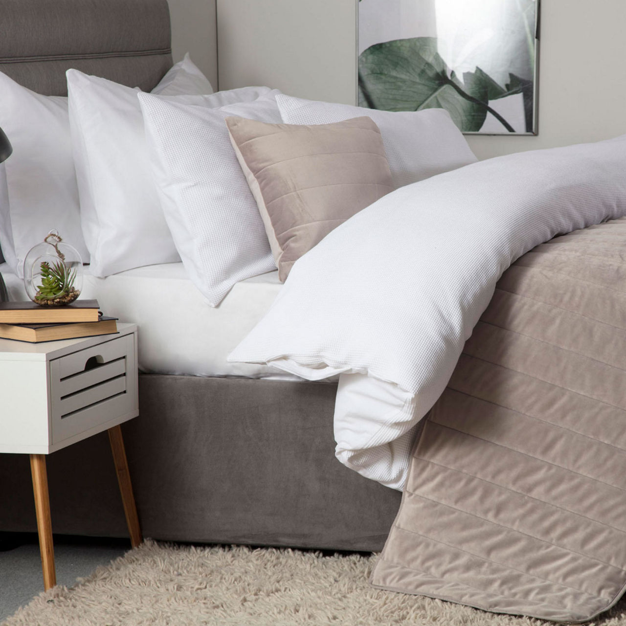 Arnotts bed throws sale