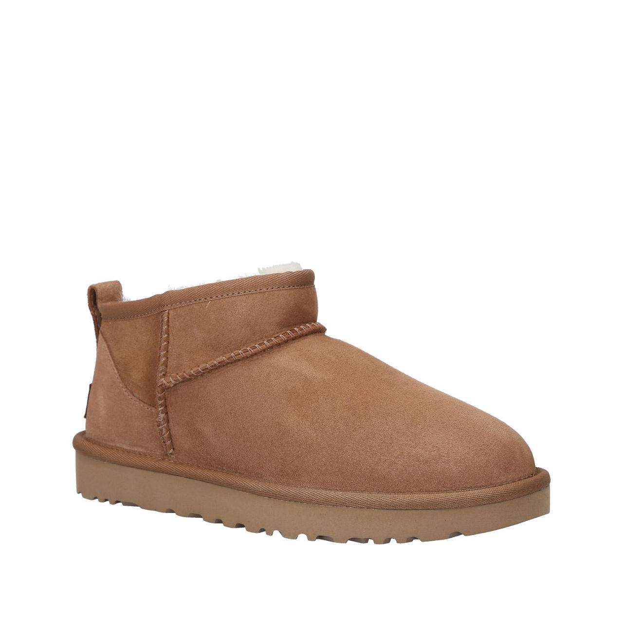 Mini clearance tan uggs