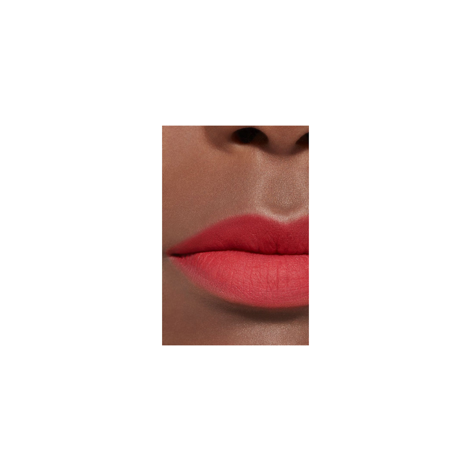 Liquid Matte Lip Colour Blurred Effect