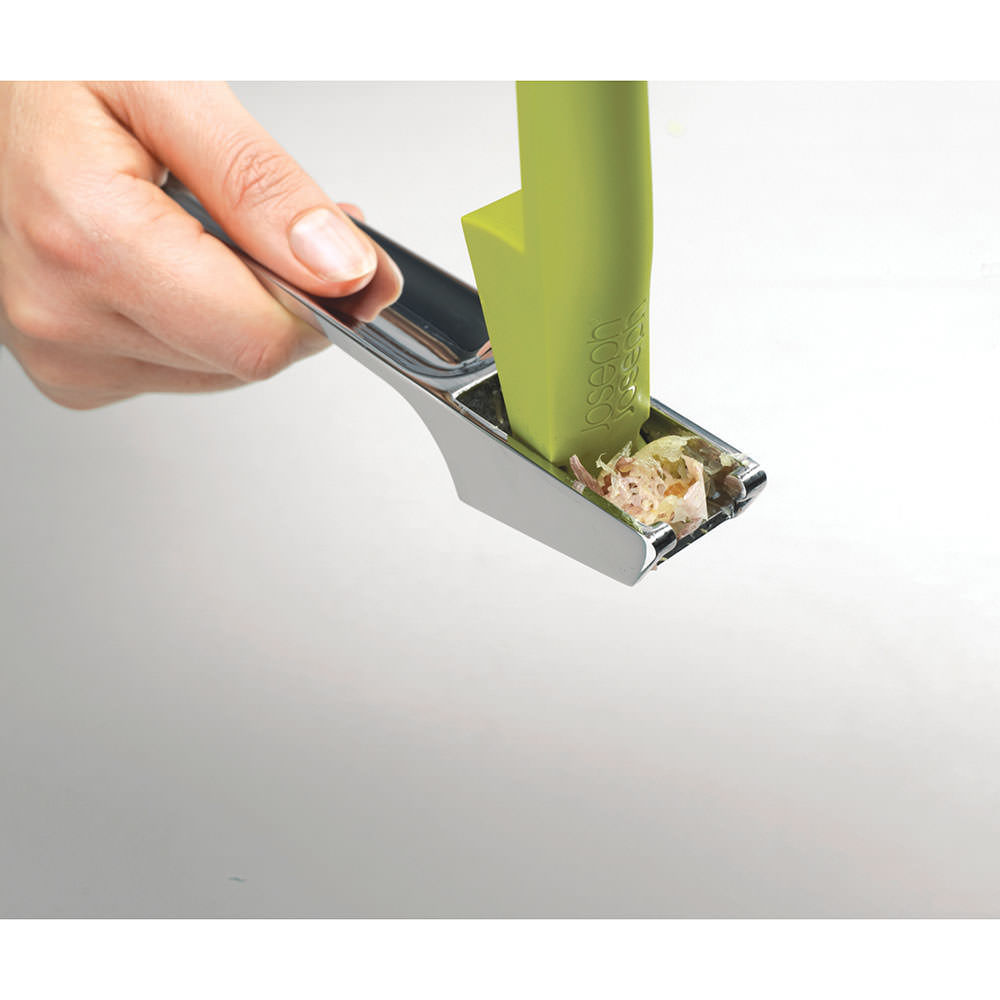 Easy-Press Garlic Crusher