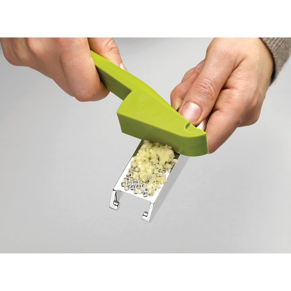 Easy-Press Garlic Crusher