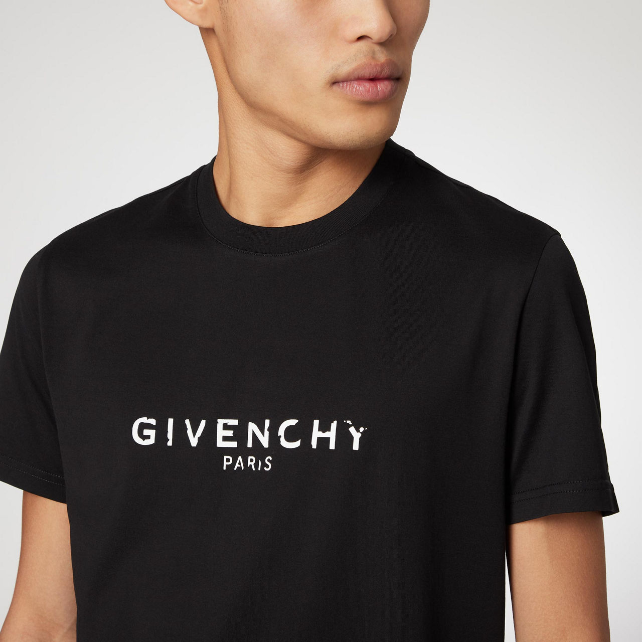 GIVENCHY Paris Vintage T Shirt Black