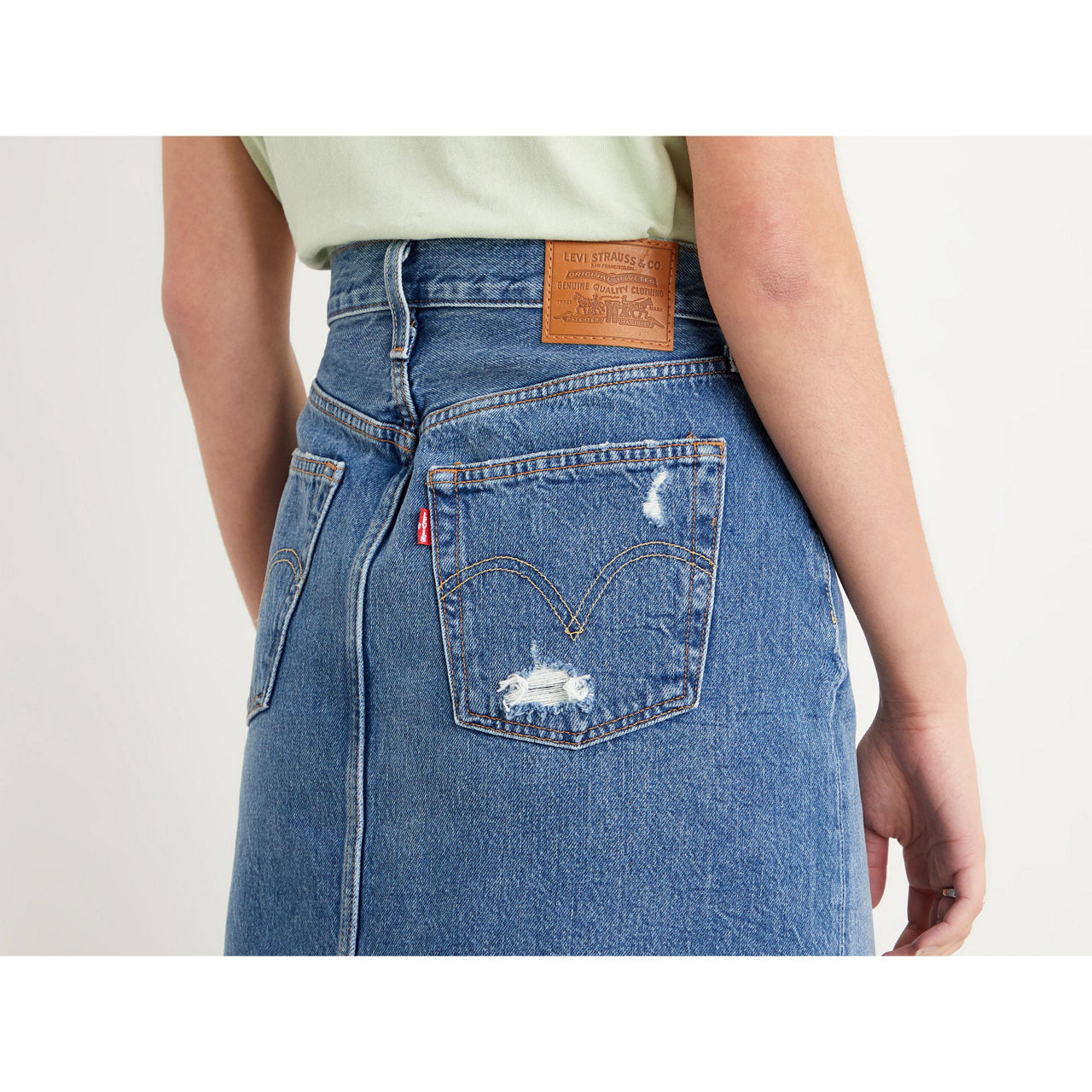 LEVIS Deconstructed Iconic Boyfriend Skirt