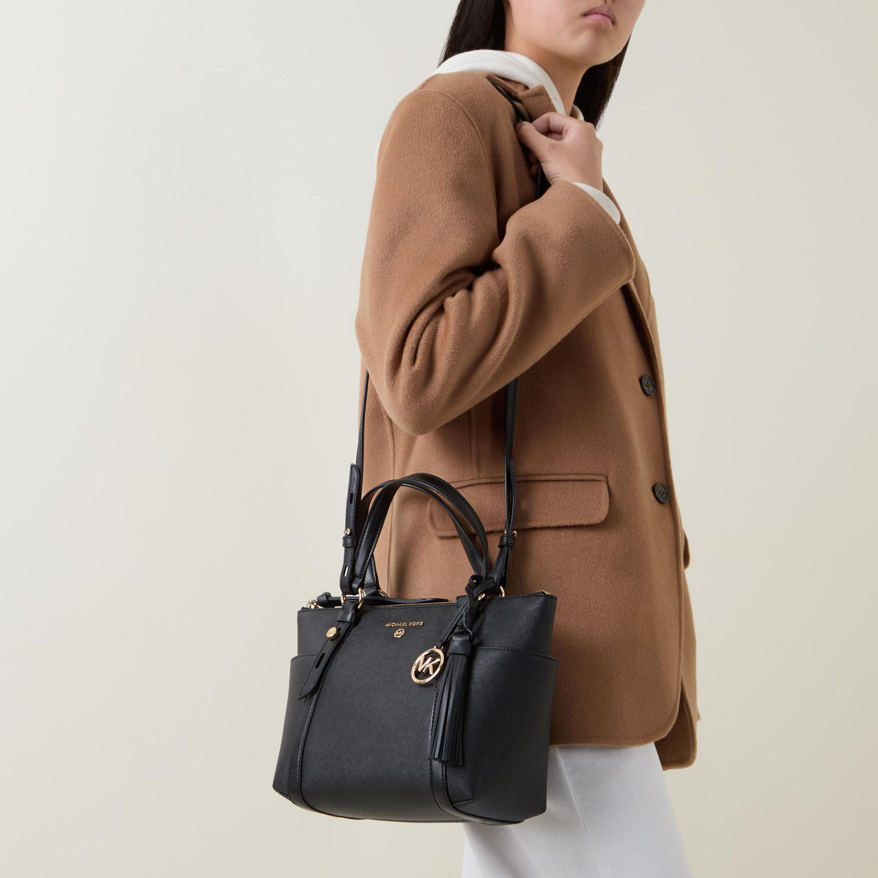 Michael kors black bag brown thomas hotsell