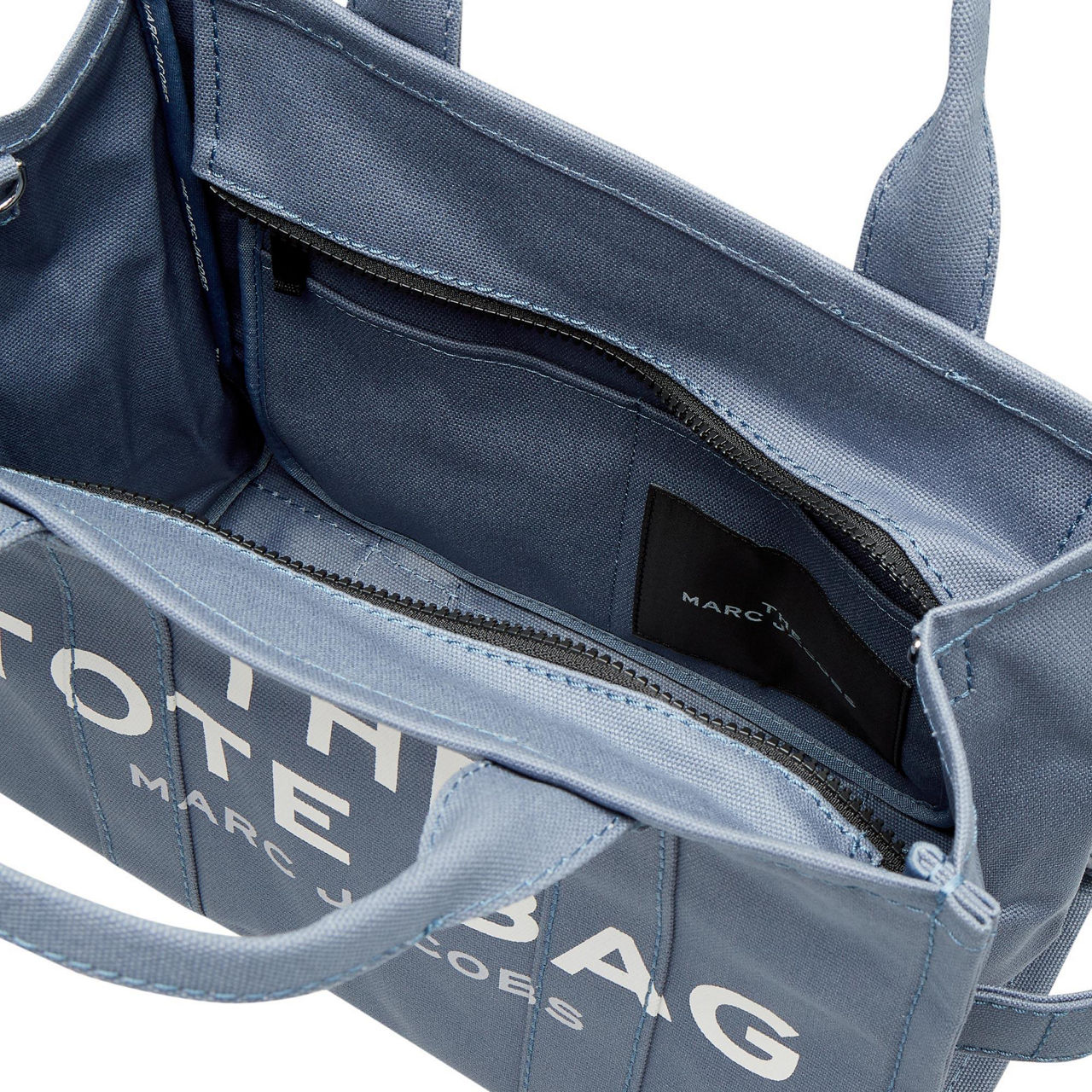 The Medium Traveler Tote Blue Shadow 481