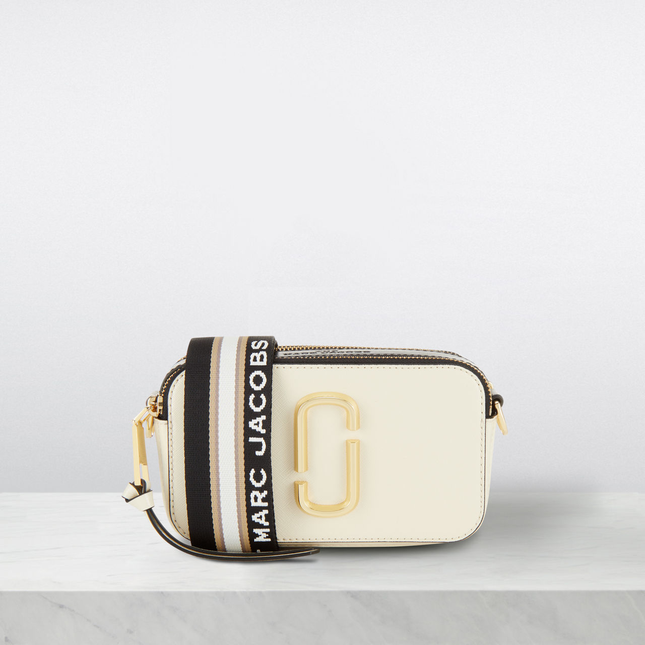  Marc Jacobs The Jacquard Camera Bag : Electronics