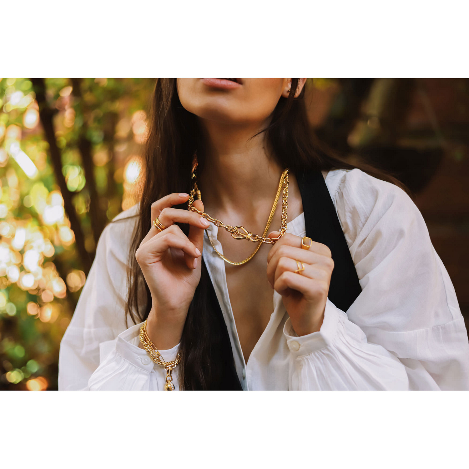 Gold Twisted Link T-Bar Necklace