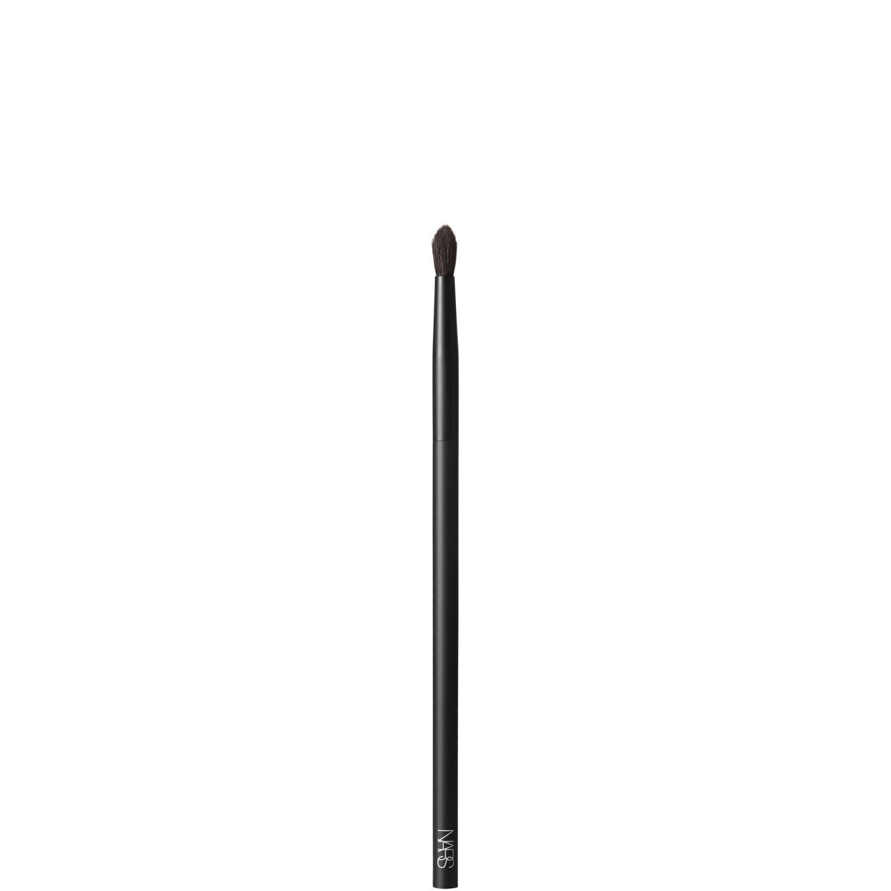 V206 - DOMED CREASE EYESHADOW BRUSH