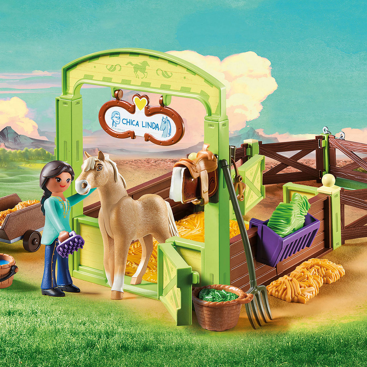 Spirit Riding Free Pru, Chica Linda And Horse Stall