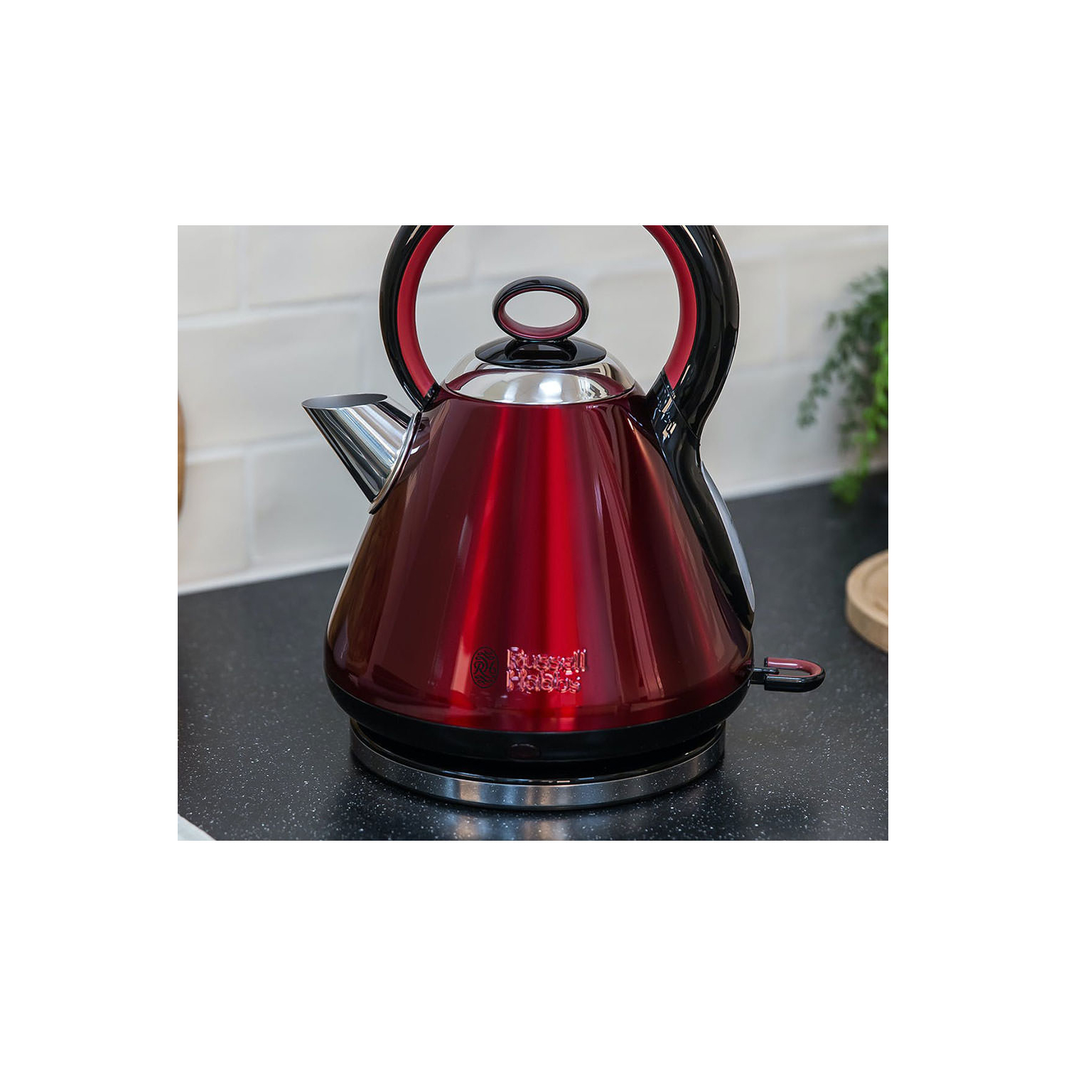 Legacy Kettle - Red