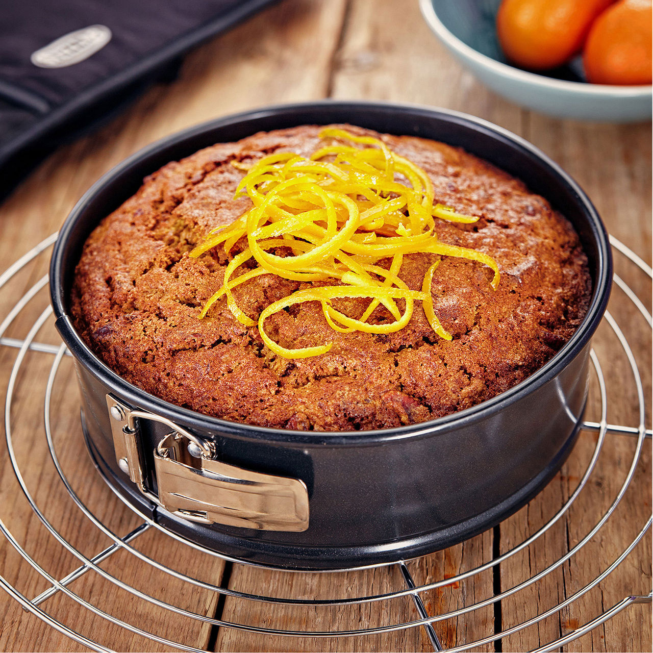 STELLAR Non Stick Springform Round Cake Tin 20cm