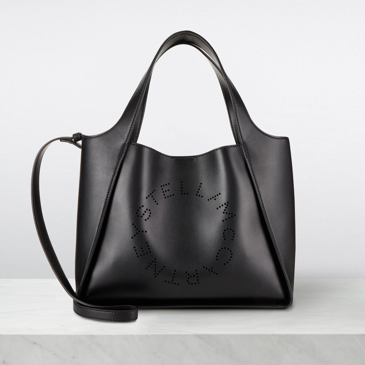 Women Black Logo Grainy Alter Mat Tote Bag