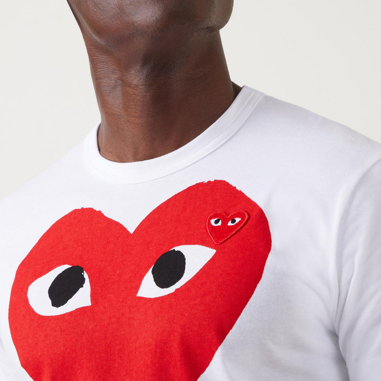 COMME DES GAR ONS PLAY Large Heart T Shirt