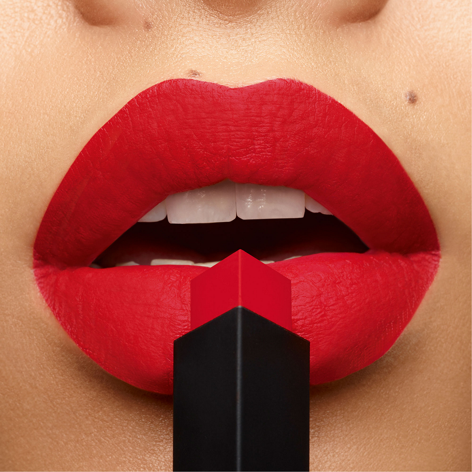 Rouge Pur Couture The Slim Lipstick