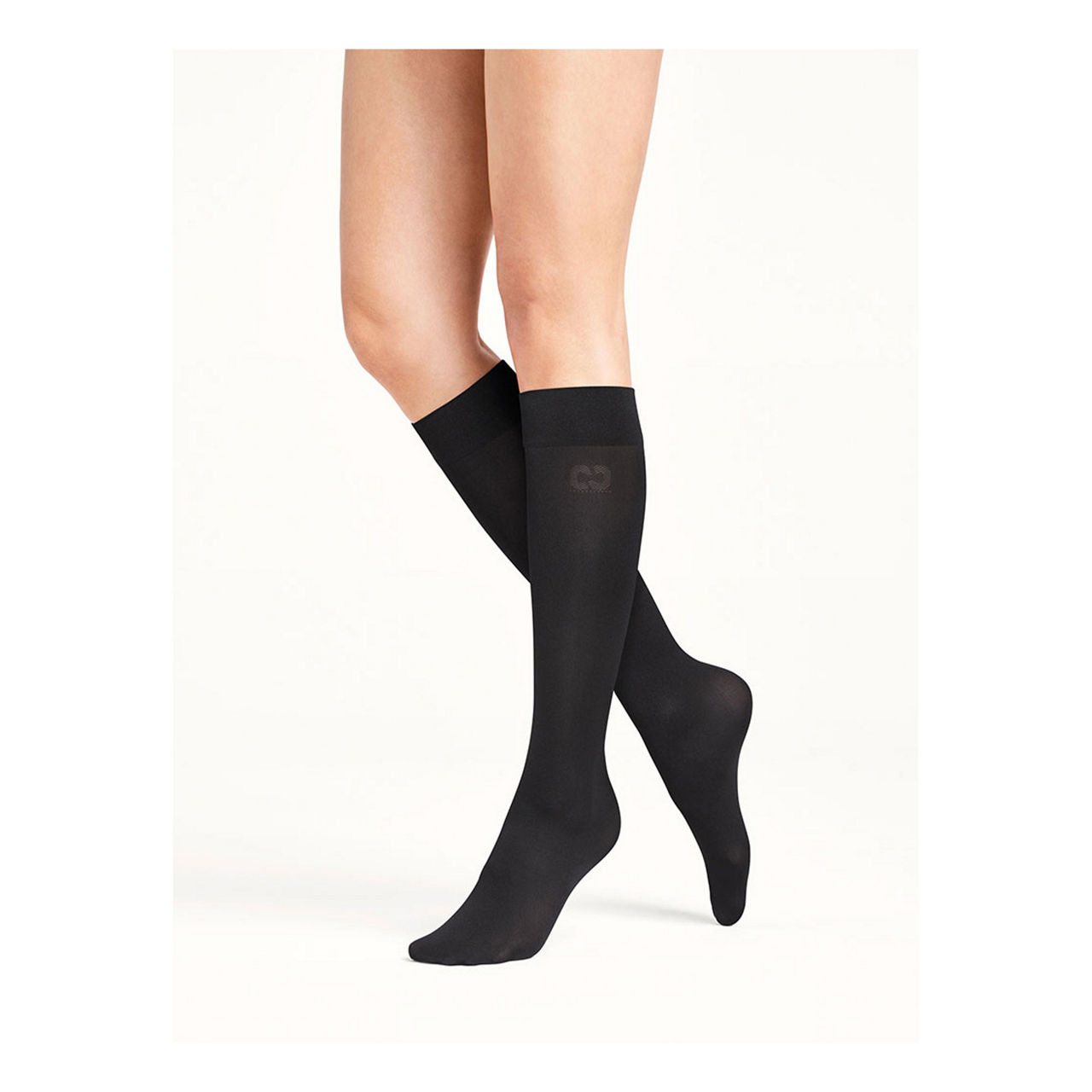 Wolford Velvet De Luxe Knee High Socks in Admiral