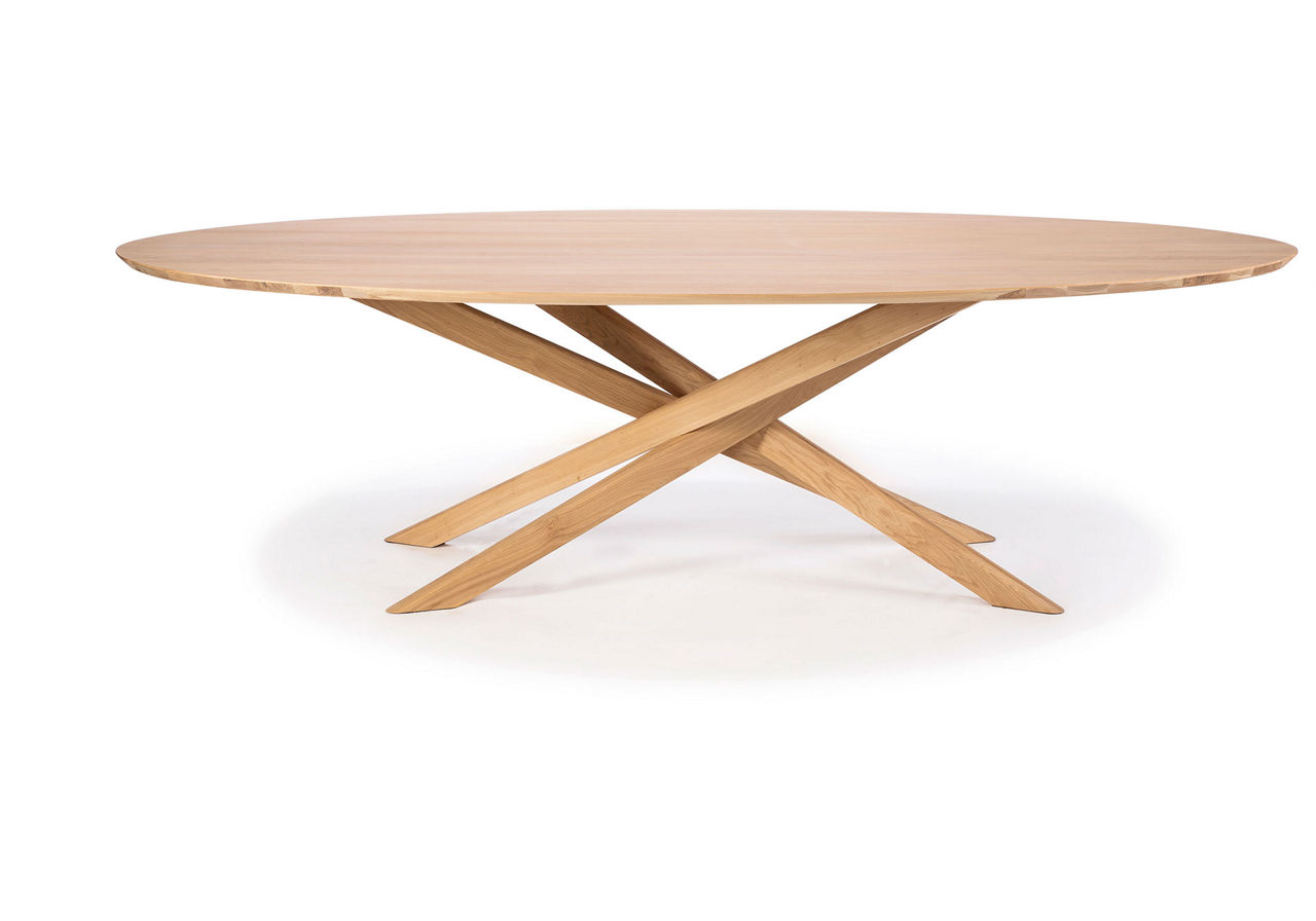 Oak nexus on sale dining table