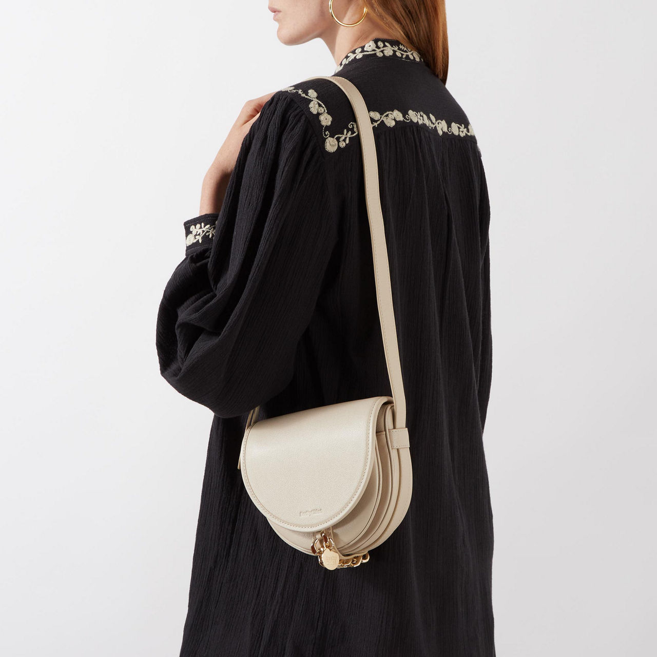 Mara Chain Saddle Crossbody Bag