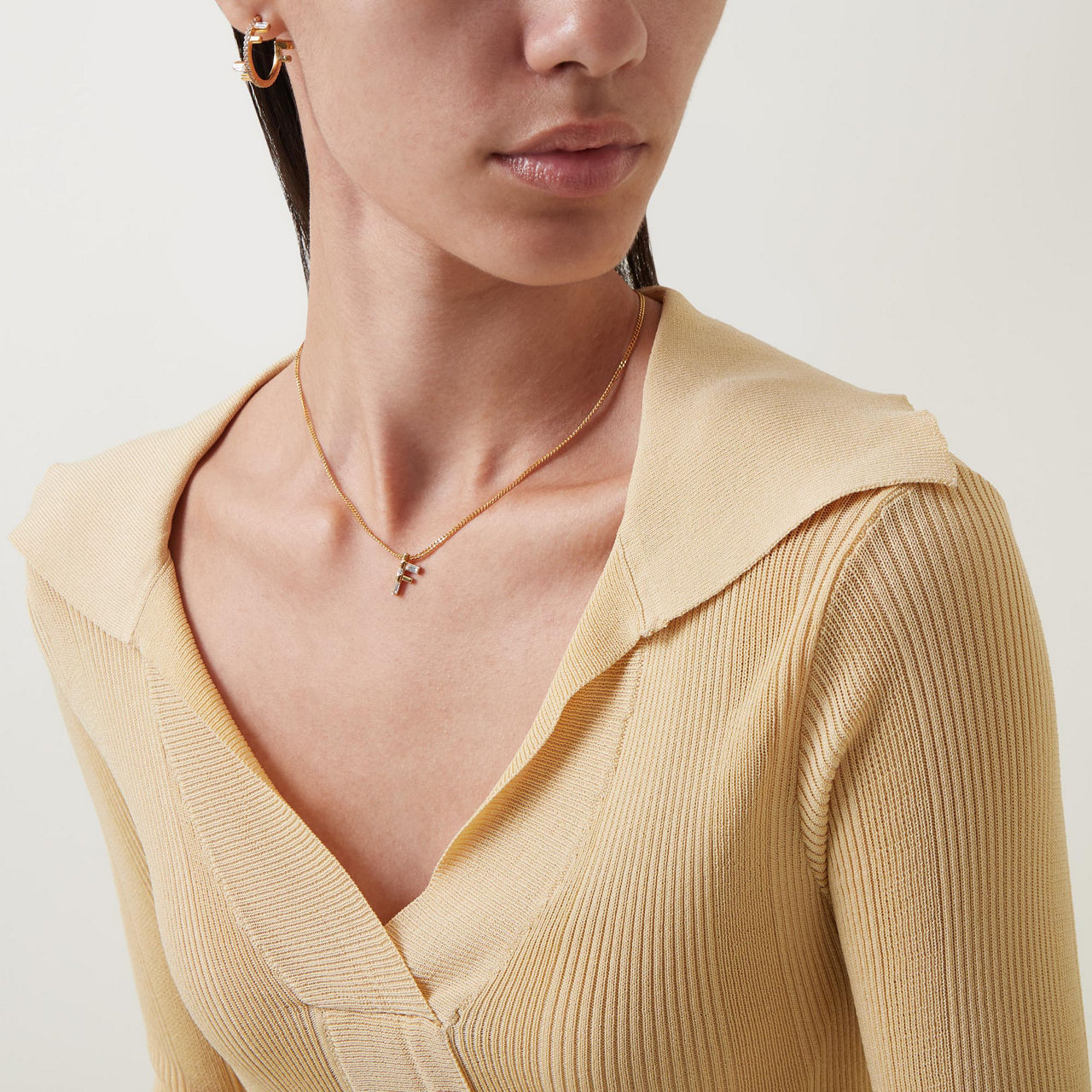 Fendi f necklace online