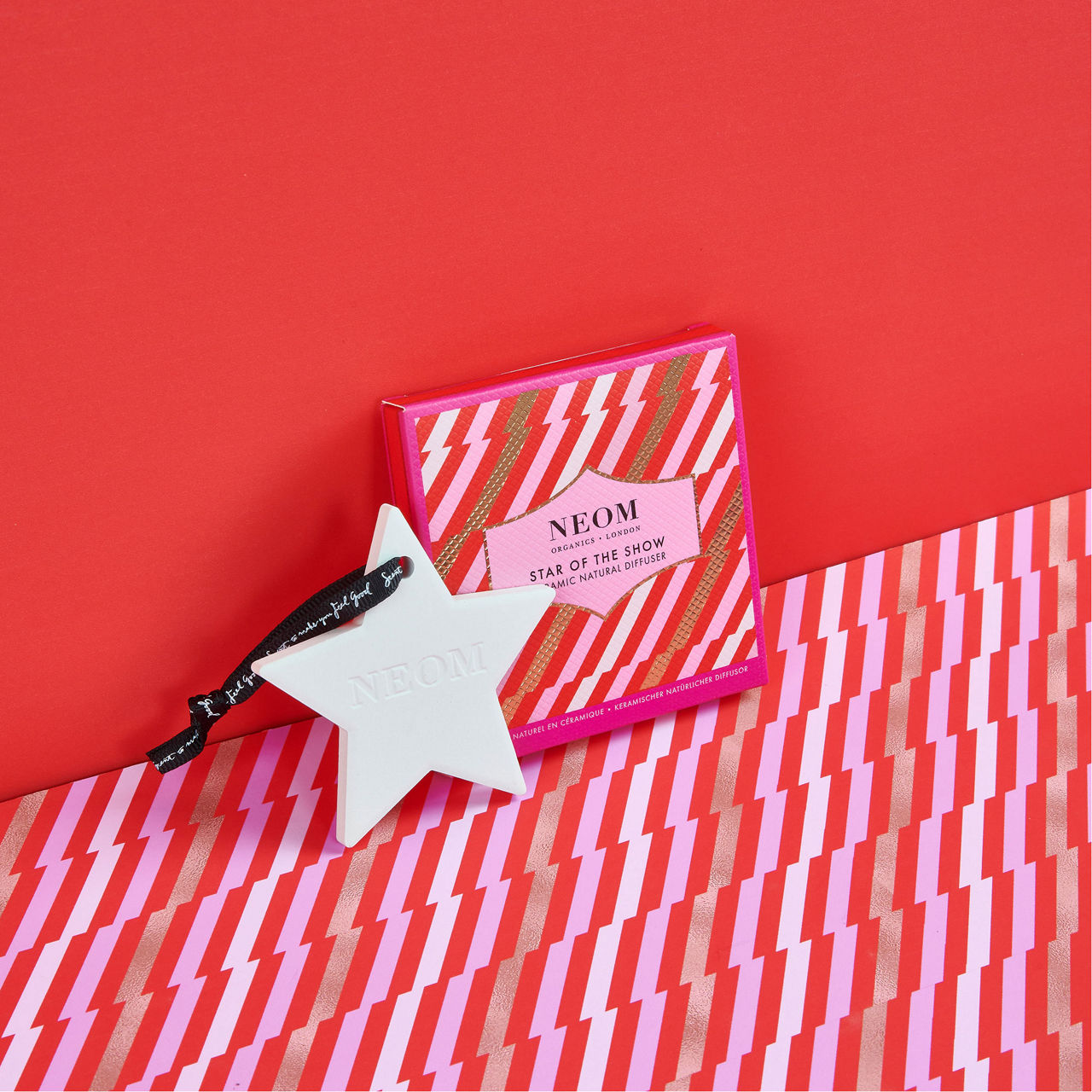 NEOM ORGANICS Star of the Show Ceramic Natural Diffuser Set