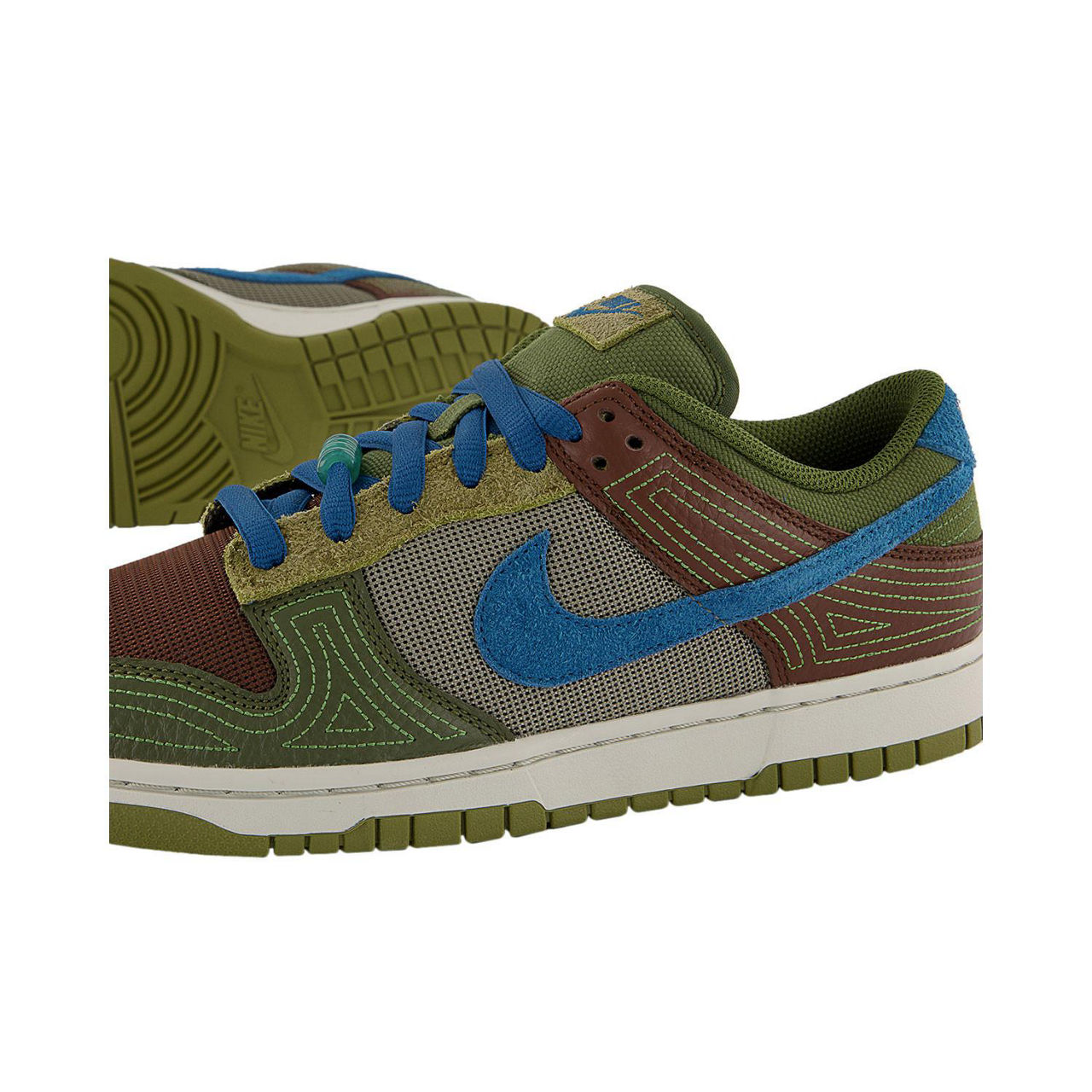 dunk low trainers