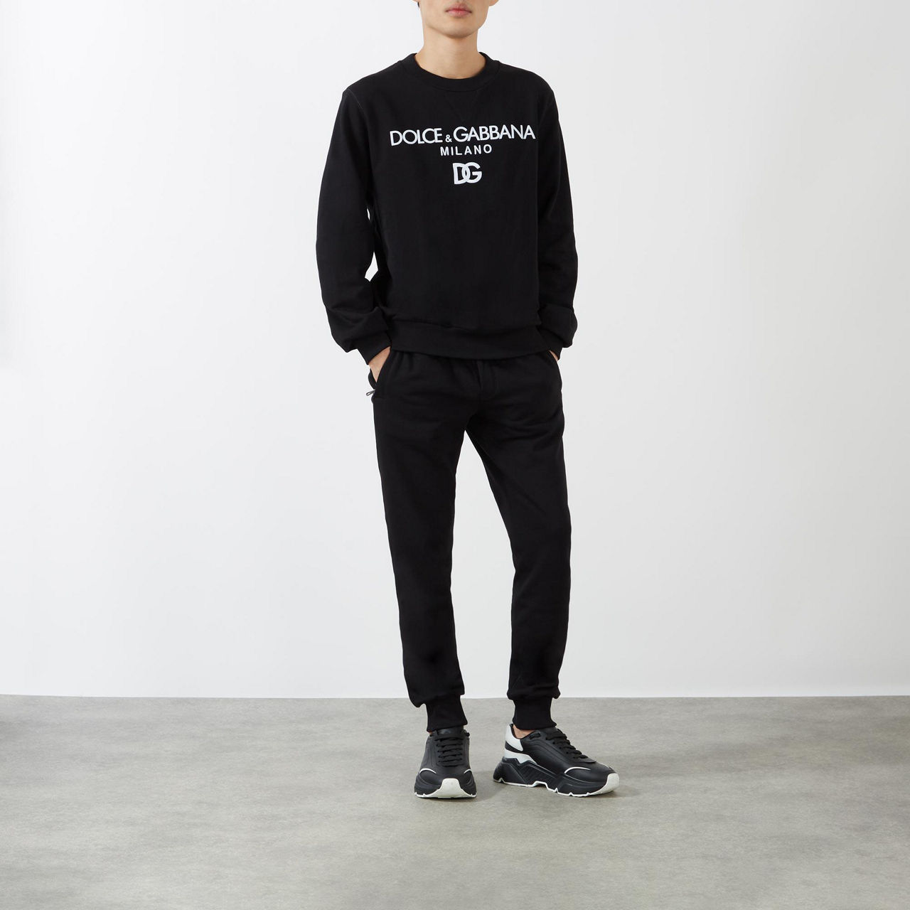 Dolce and gabbana outlet milano logo crew sweatshirt