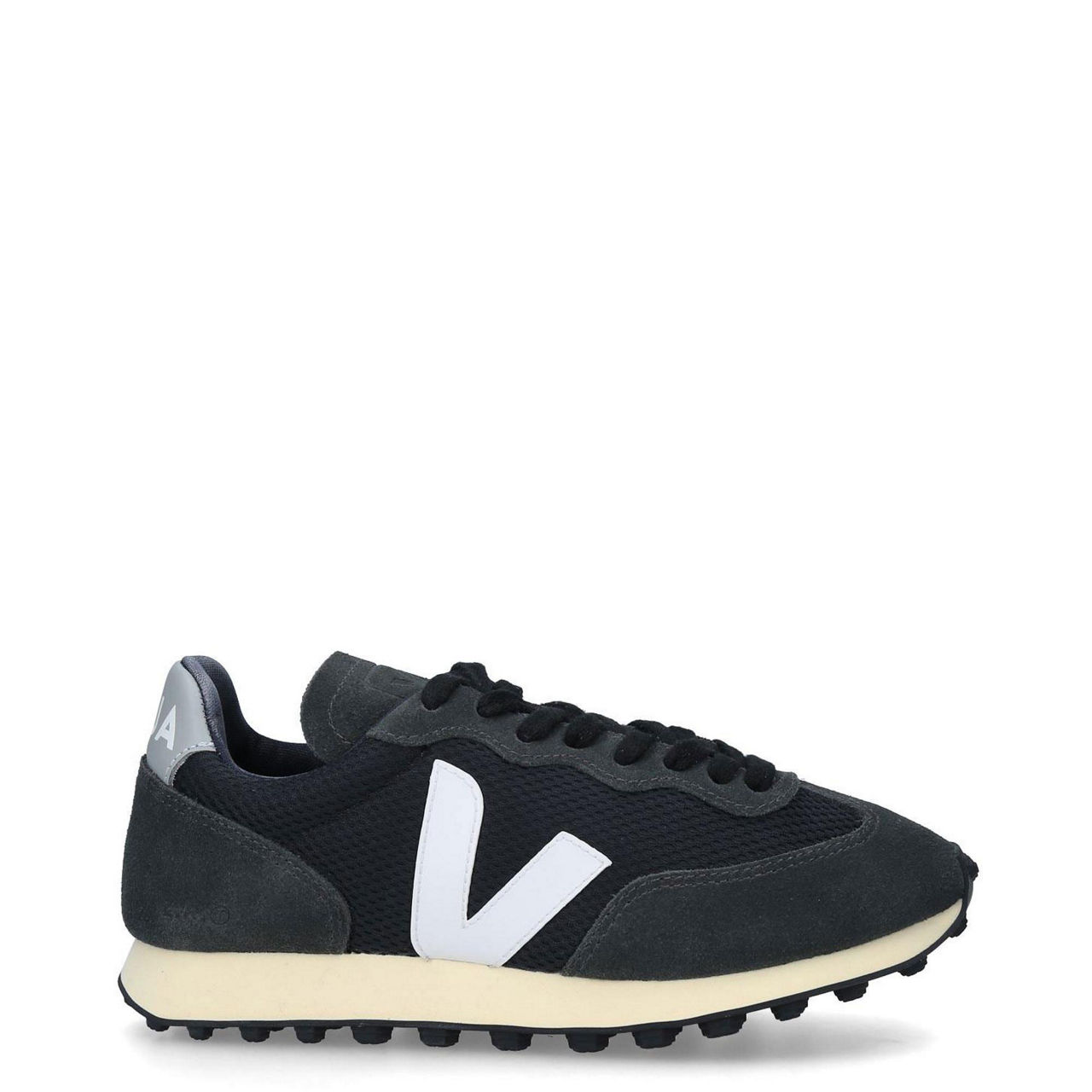 brown thomas veja shoes