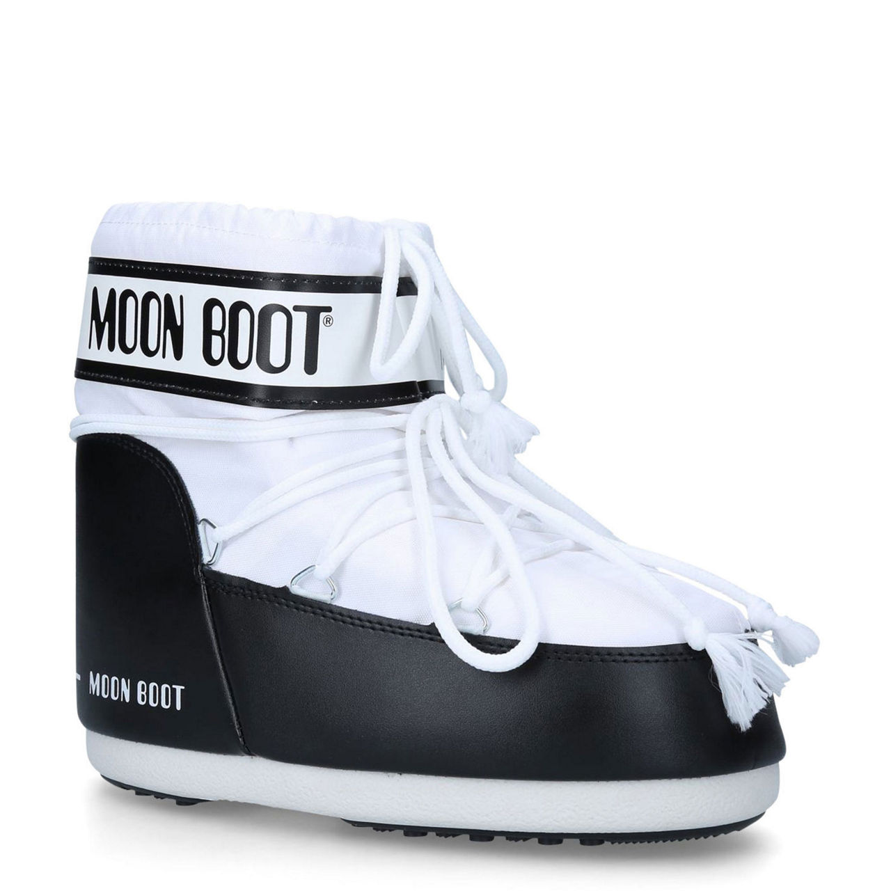 Moon boot shoes on sale nike