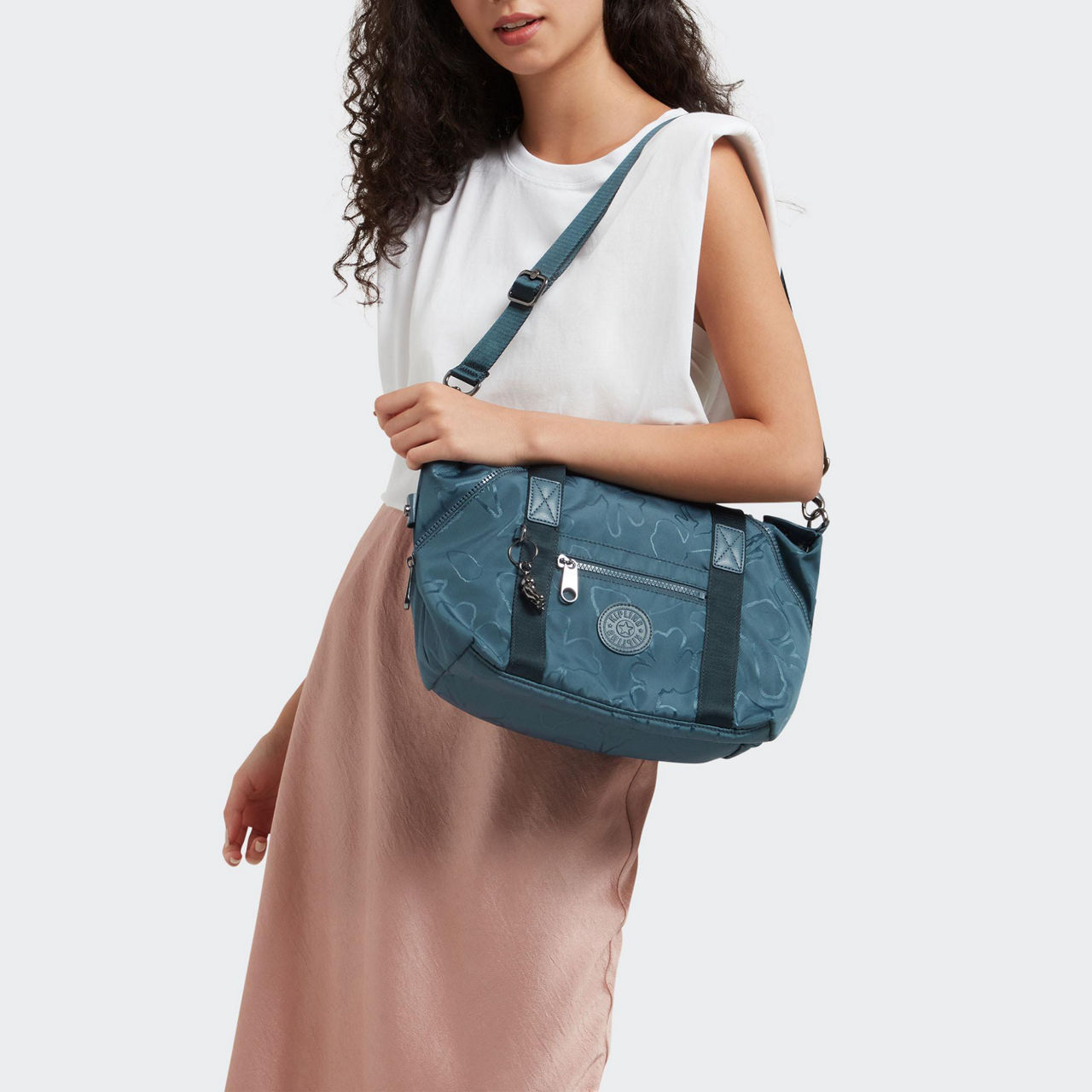 Kipling art shoulder bag online