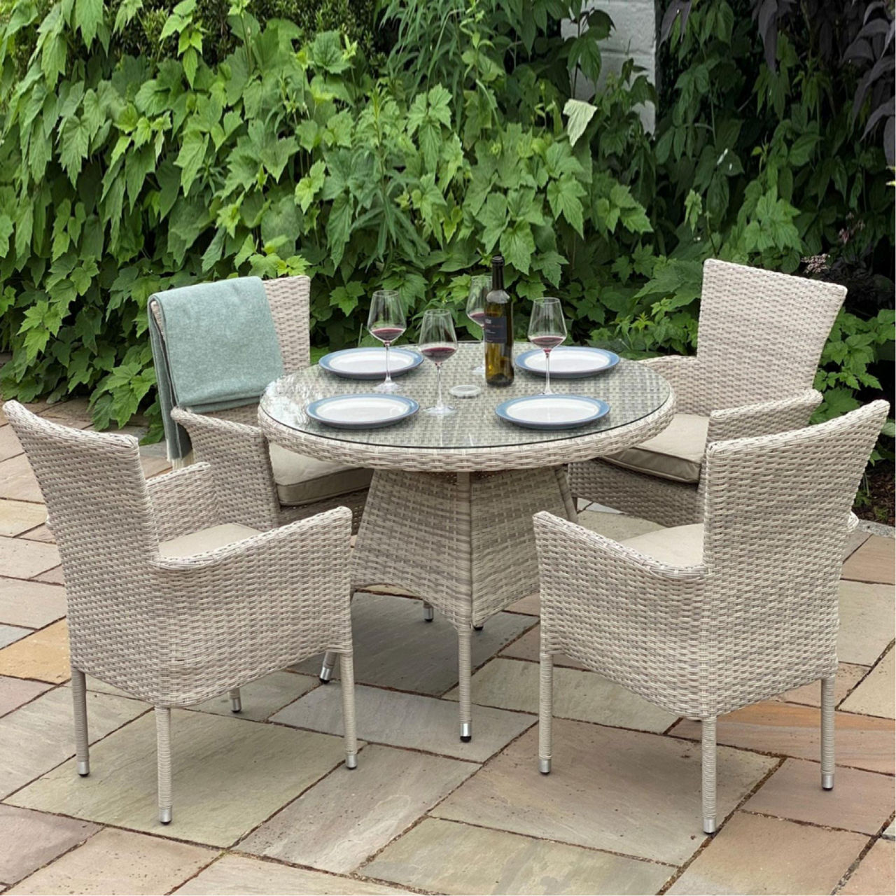 4 seater round garden on sale table and chairs