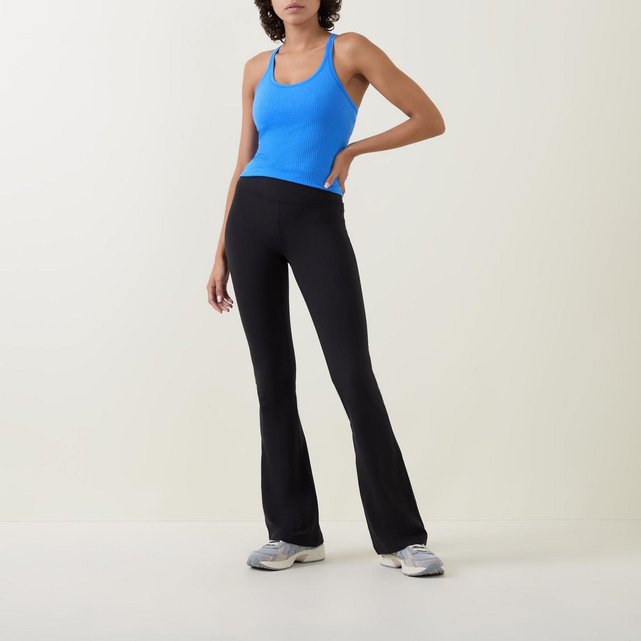 Groove High-Rise Flared Pant with Pockets 32.5