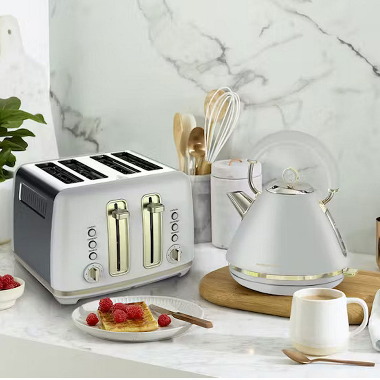 Ascend 1.5L Traditional Pyramid Kettle