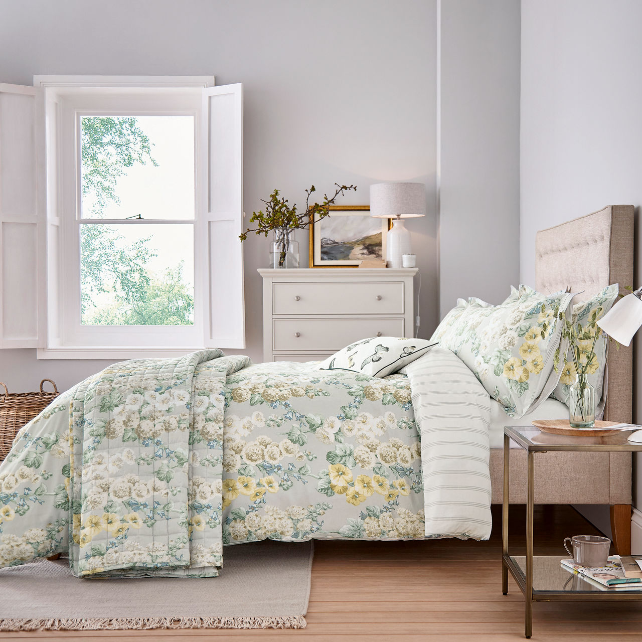 Arnotts bed store linen