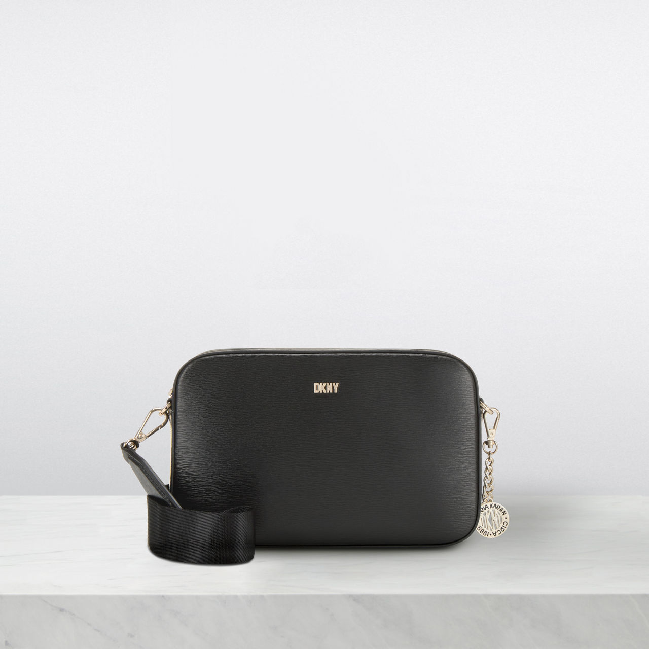 Dkny black best sale bag crossbody