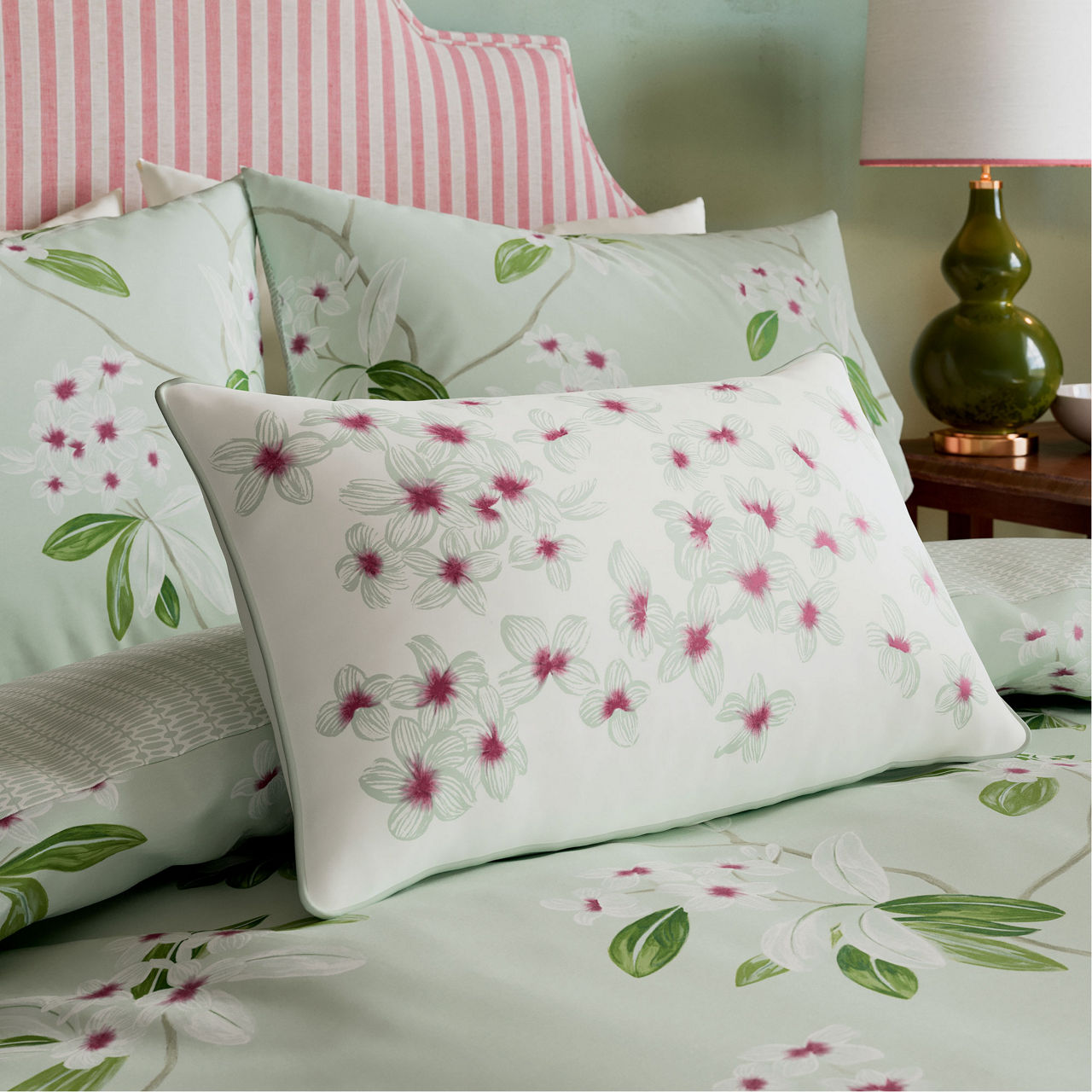 SANDERSON OPTIONS Oleander Duvet Cover Set