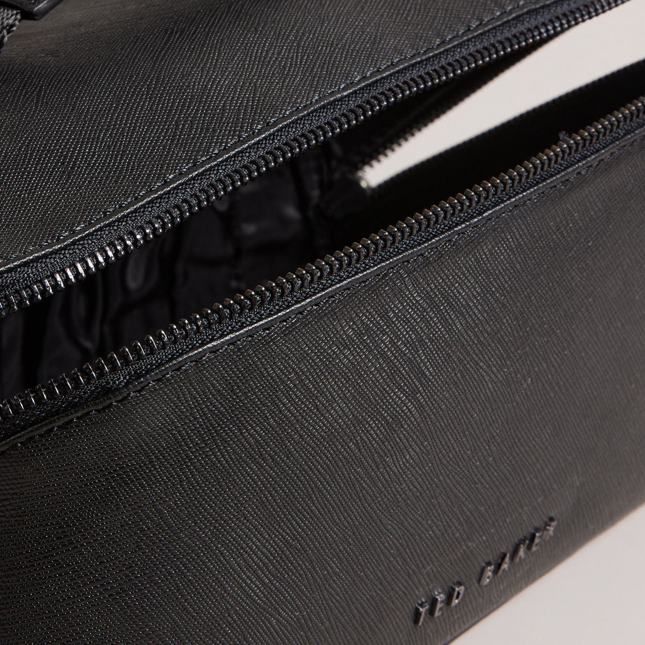 TED BAKER Hanss Saffiano Leather Washbag