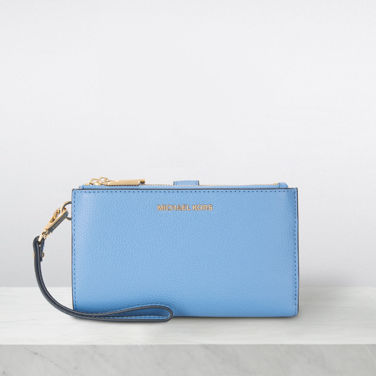 Michael kors blue and hotsell white wallet