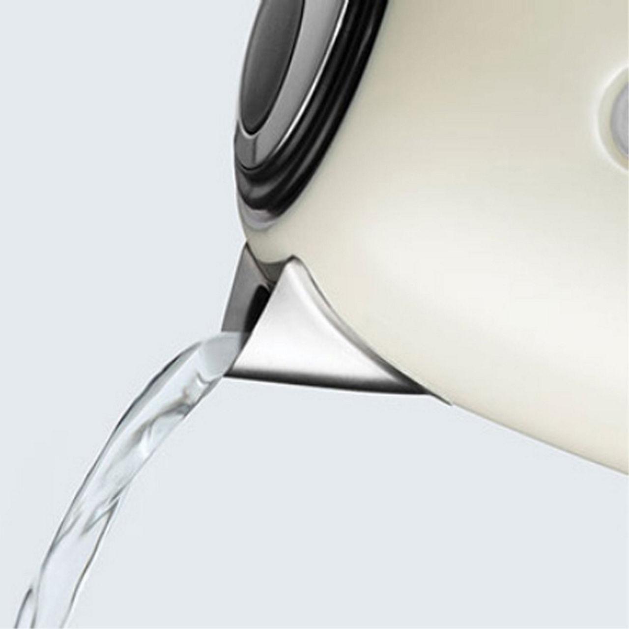 RUSSELL HOBBS Russell Hobs Quiet Boil Kettle Cream 1.7L