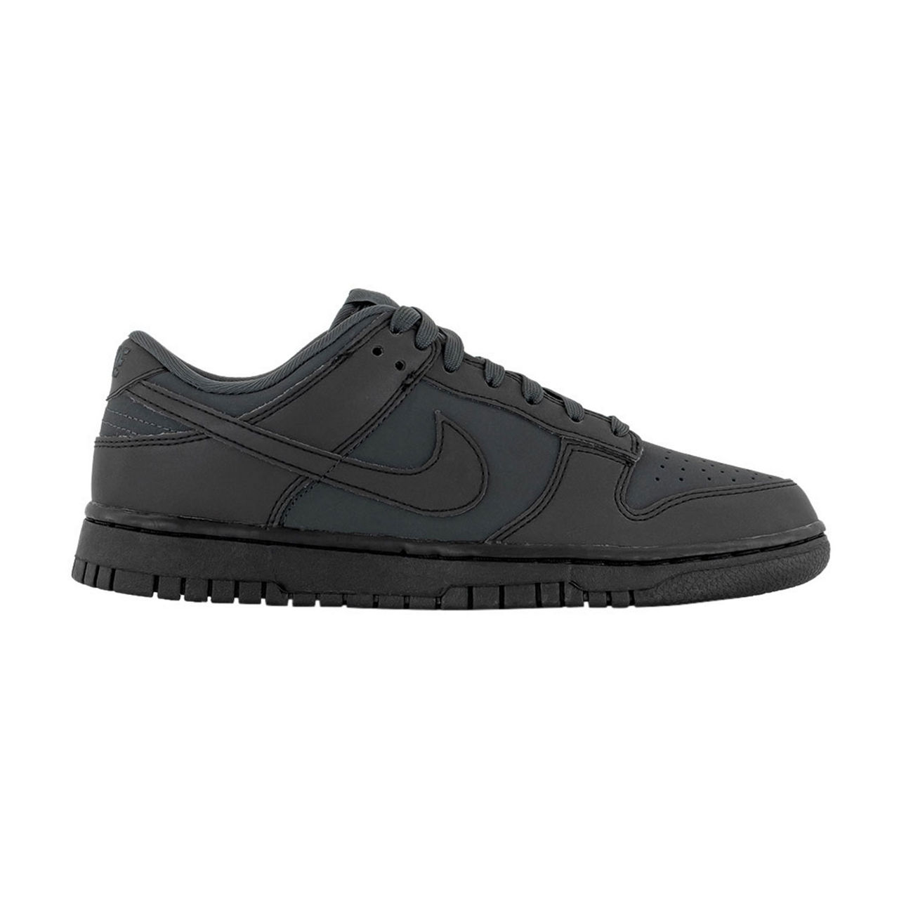 NIKE Dunk Low Trainers