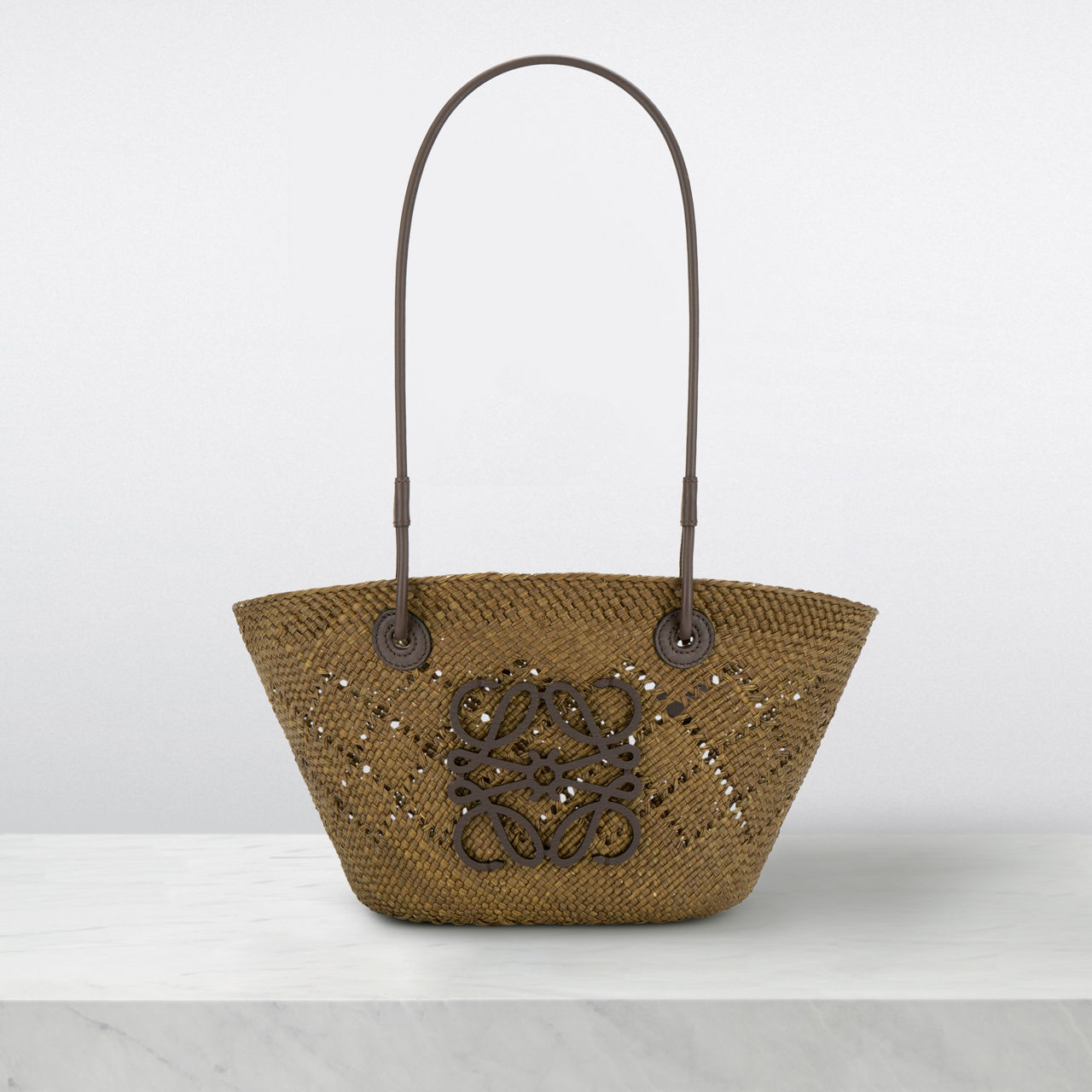 Woven basket tote bag sales