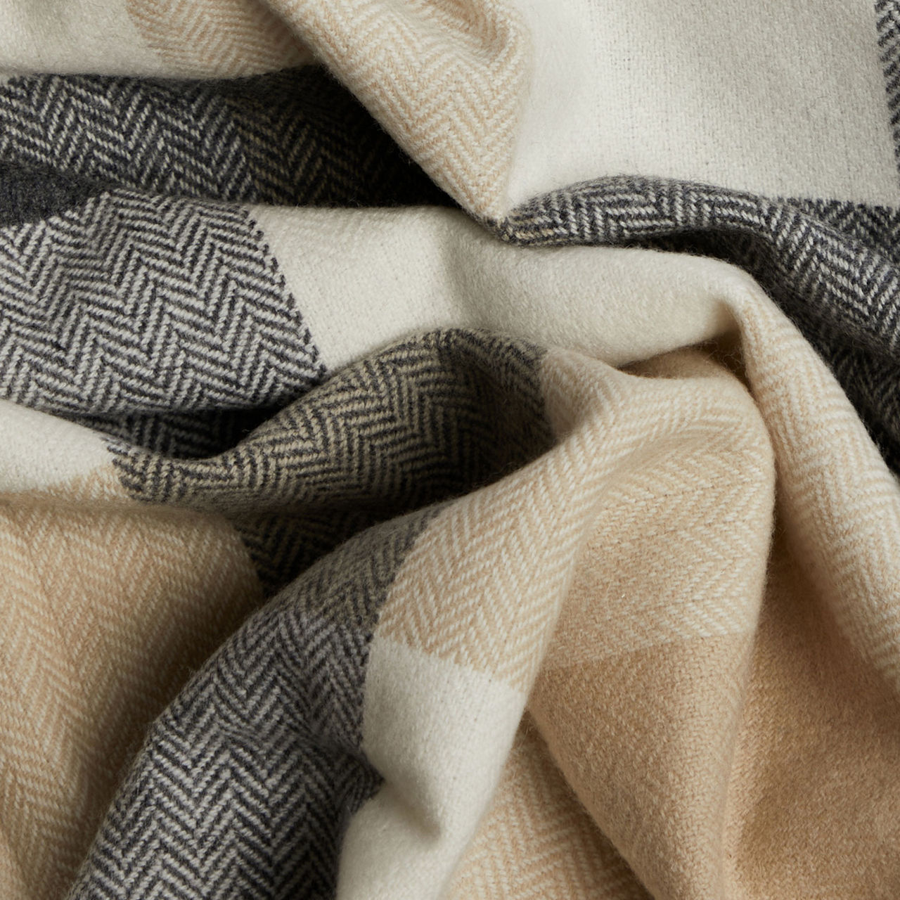 FOXFORD The Classic Check Throw