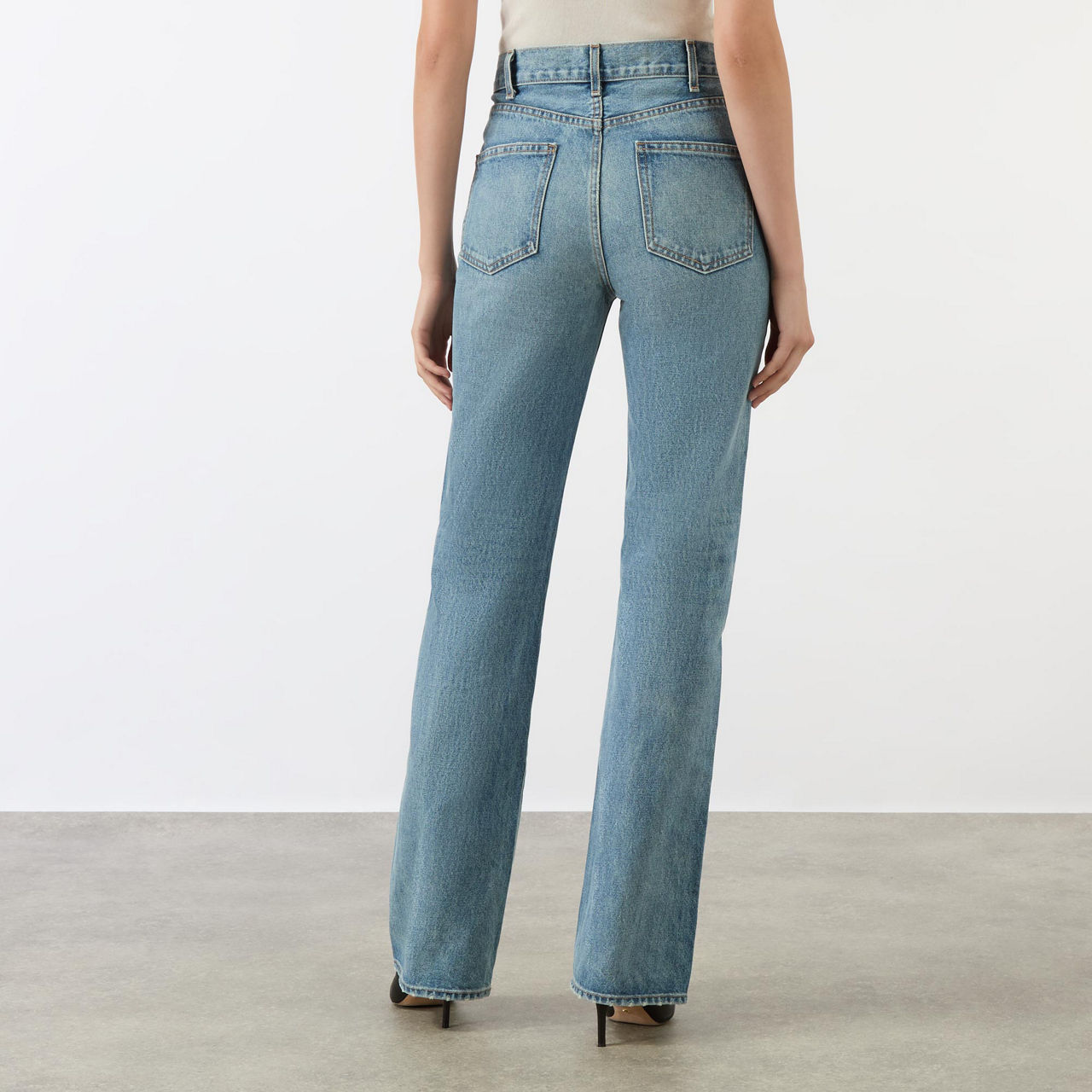 NILI LOTAN Joan Straight-Leg Jeans