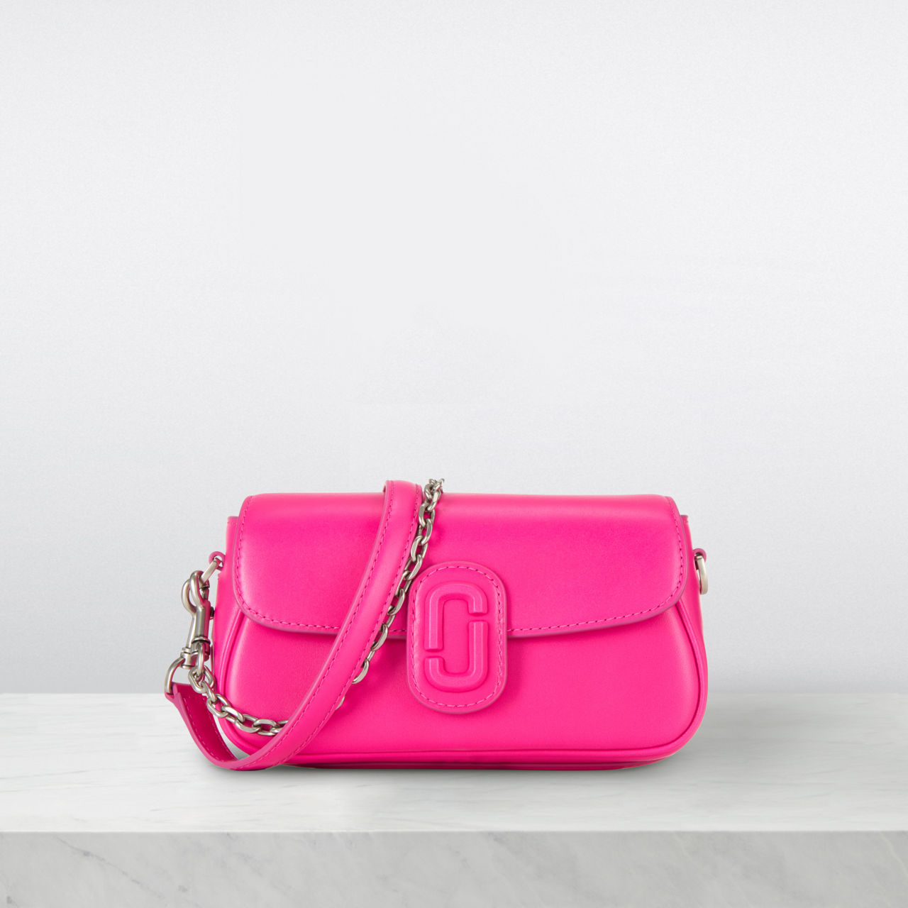 MARC JACOBS The Clover Shoulder Bag Hot Pink