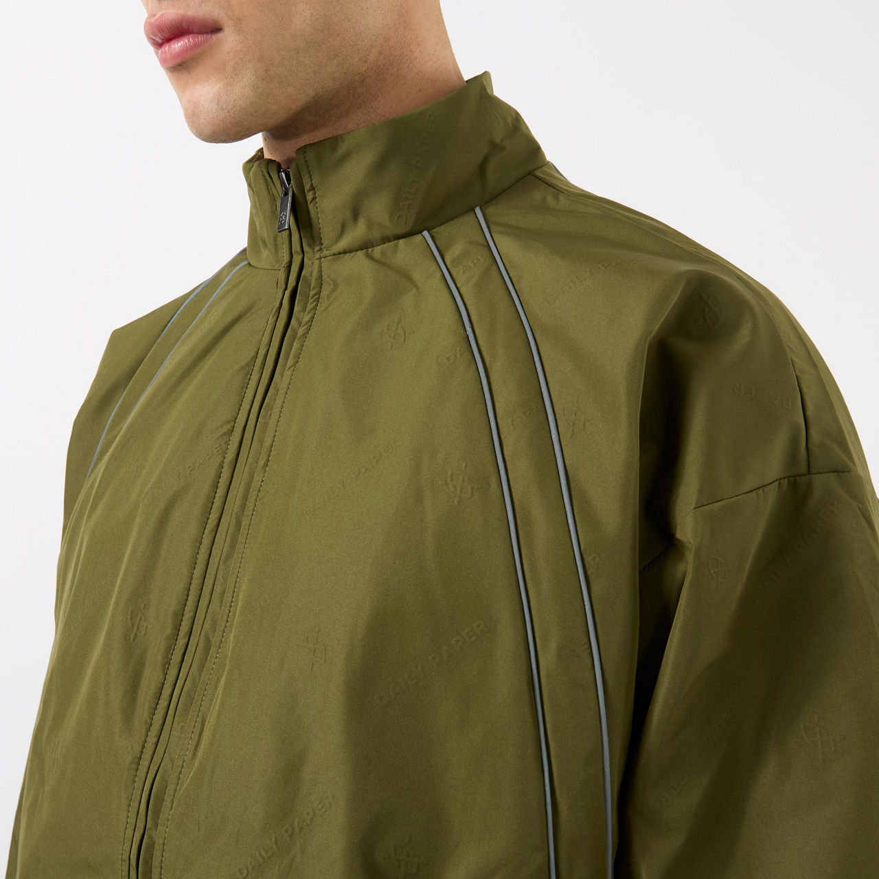 DAILY PAPER Taye Logo Jacket