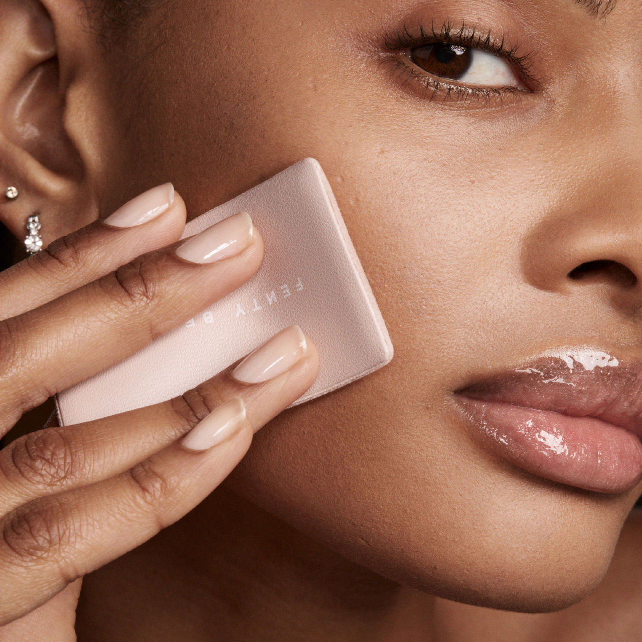 FENTY Invisimatte Instant Setting and Blotting Powder