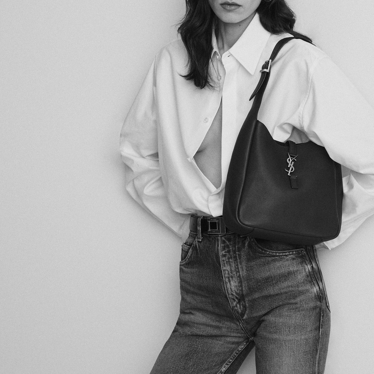 Large Le 5 A 7 Supple Hobo Bag