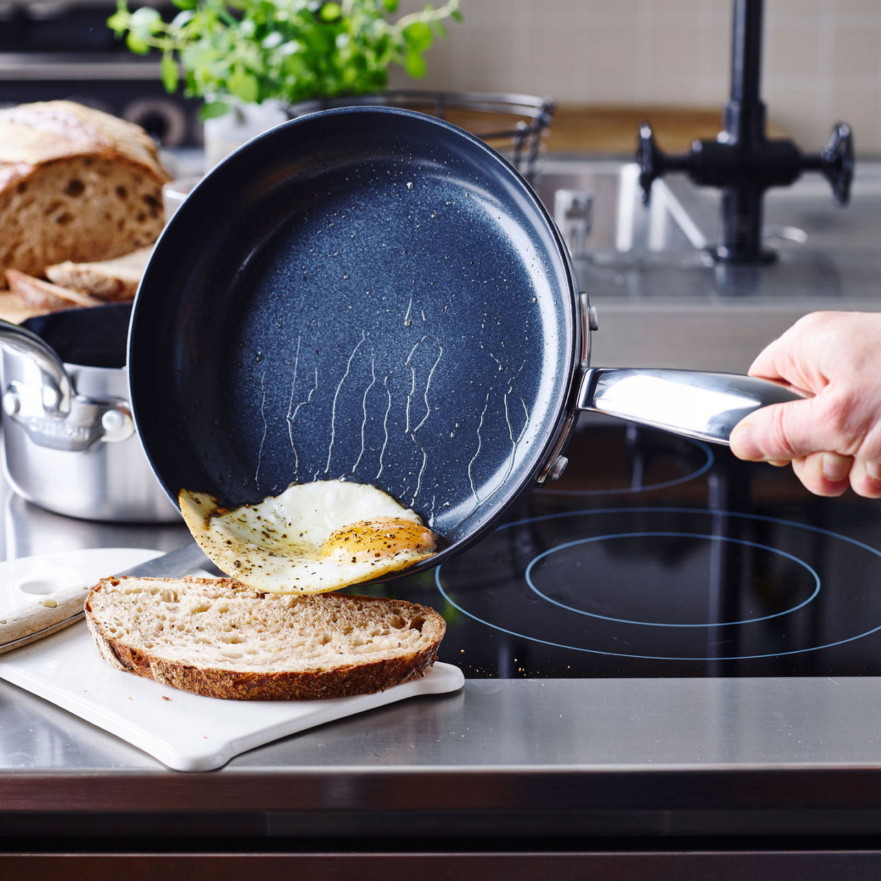 Two-Piece Frying Pan Set