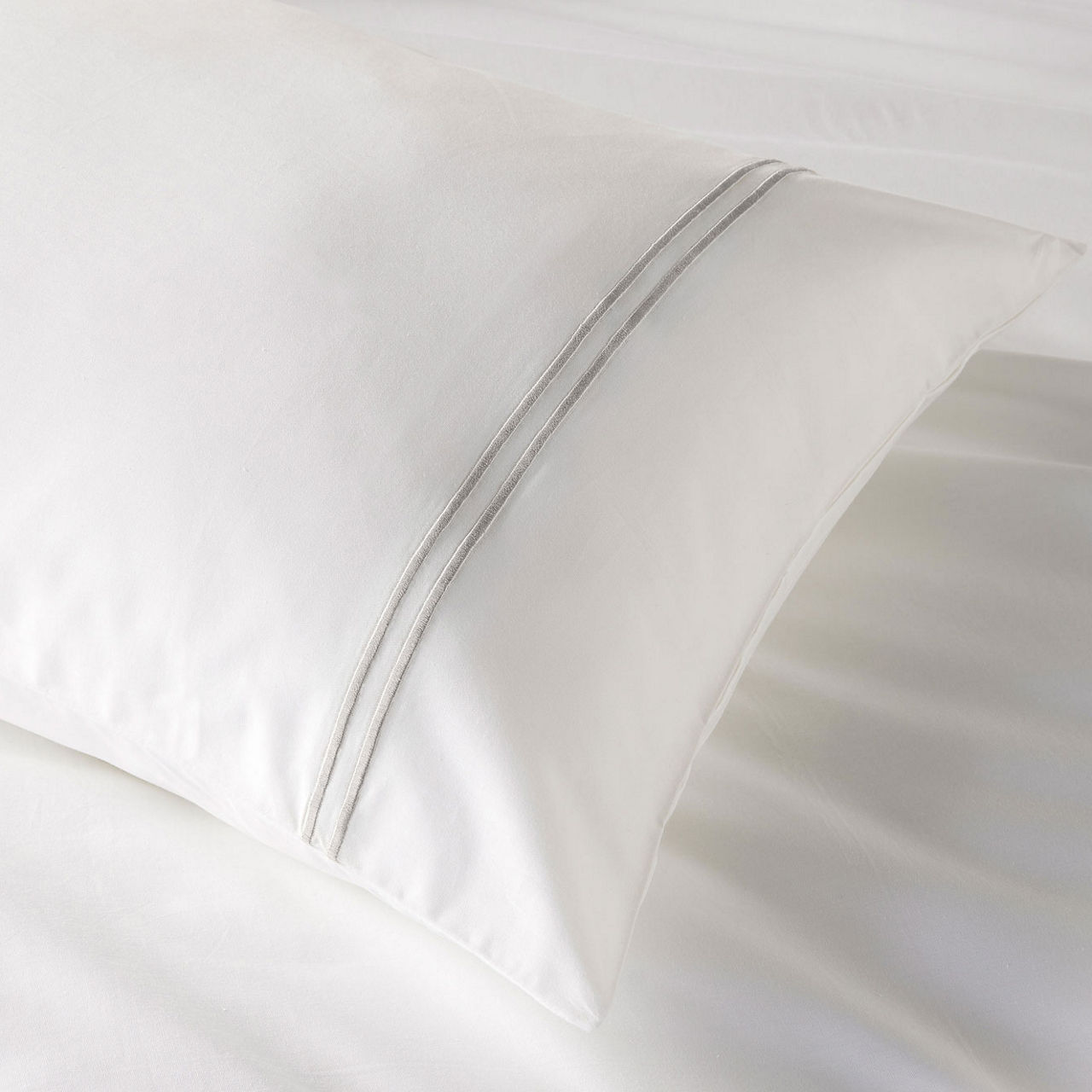 Beretta Double Stitch Duvet Set Silver