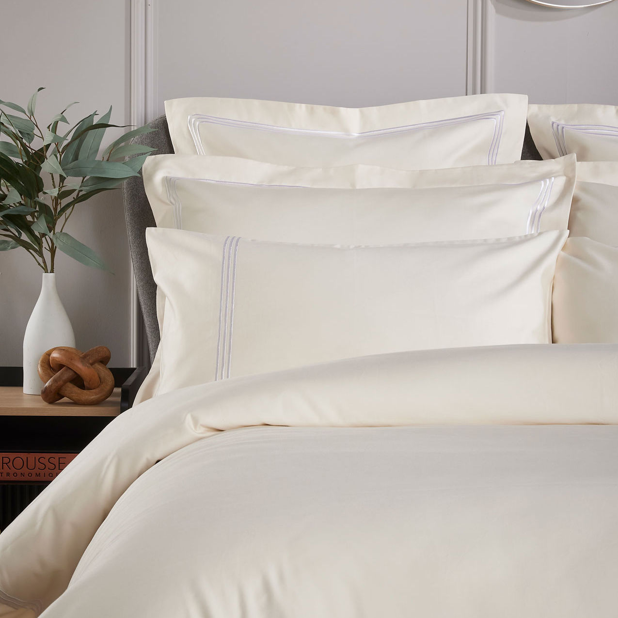 Triple Row Cord 800 Thread Count Duvet Cover White on Ivory